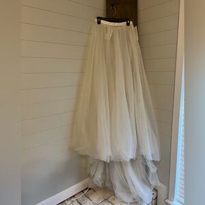 David’s Bridal Tulle Separate Skirt - Ivory